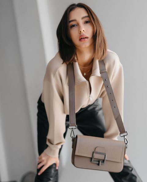 Кожаная женская сумка VEZZE C009N