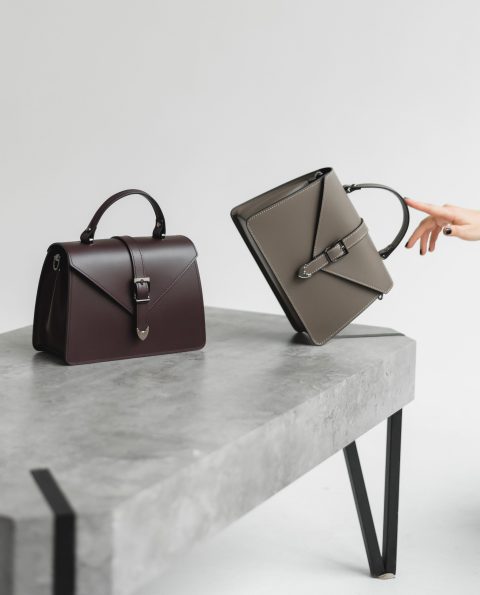 Кожаная женская сумка VEZZE C001010