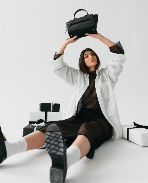 Кожаная женская сумка VEZZE C0028N