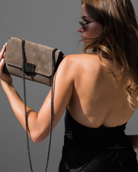 Кожаная женская сумка VEZZE C00811