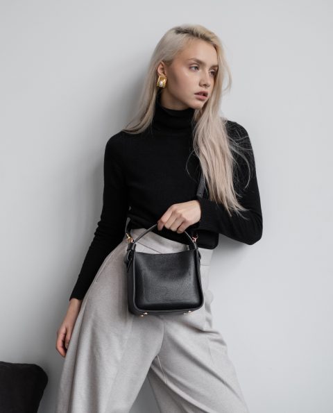 Кожаная женская сумка VEZZE C00204N