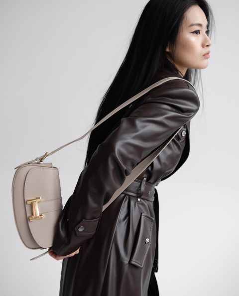 Кожаная женская сумка VEZZE C00216N