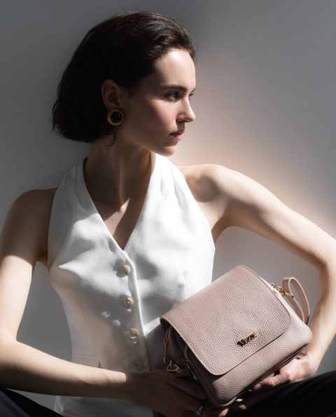 Кожаная женская сумка VEZZE C00140N