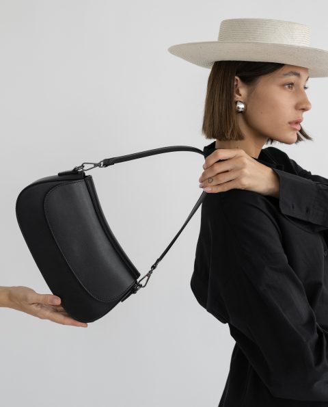 Кожаная женская сумка VEZZE C00266N