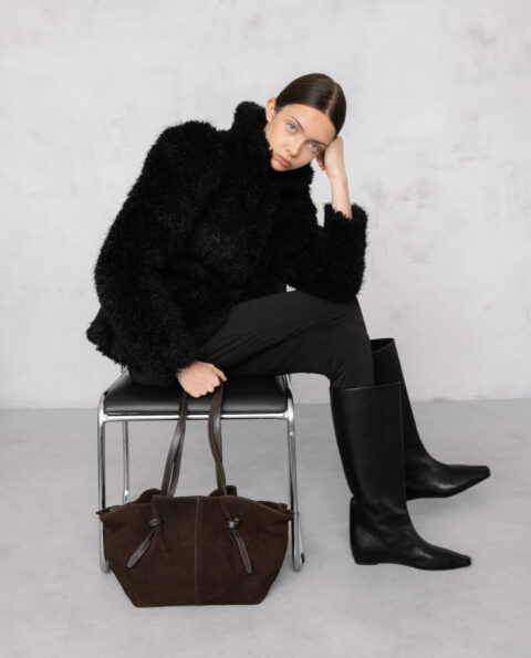 Замшевая женская сумка VEZZE C00490N