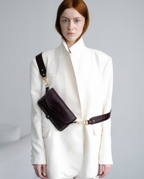 Кожаная женская сумка VEZZE C00484