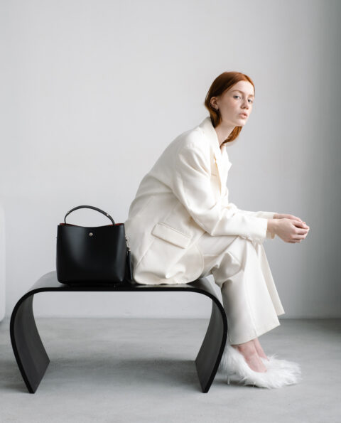 Кожаная женская сумка VEZZE C001013