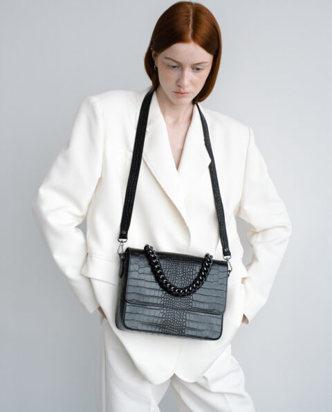 Кожаная женская сумка VEZZE C001052