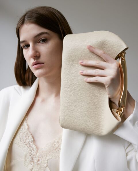 Кожаная женская сумка VEZZE C00521N